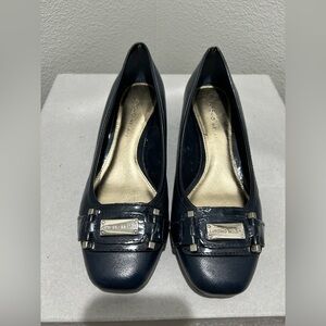 Antonio Melani New 1” Dark Navy Pump Size 7.5 with Silver Accents